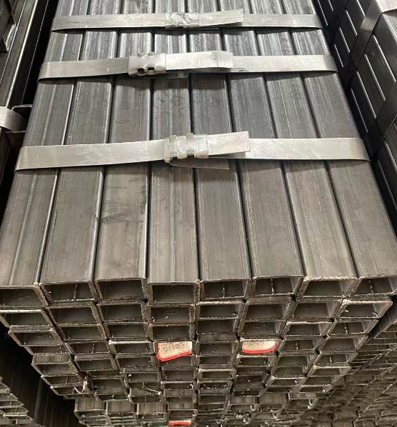 金山工业用梯子 镀锌管焊接梯子 铁梯子方管梯